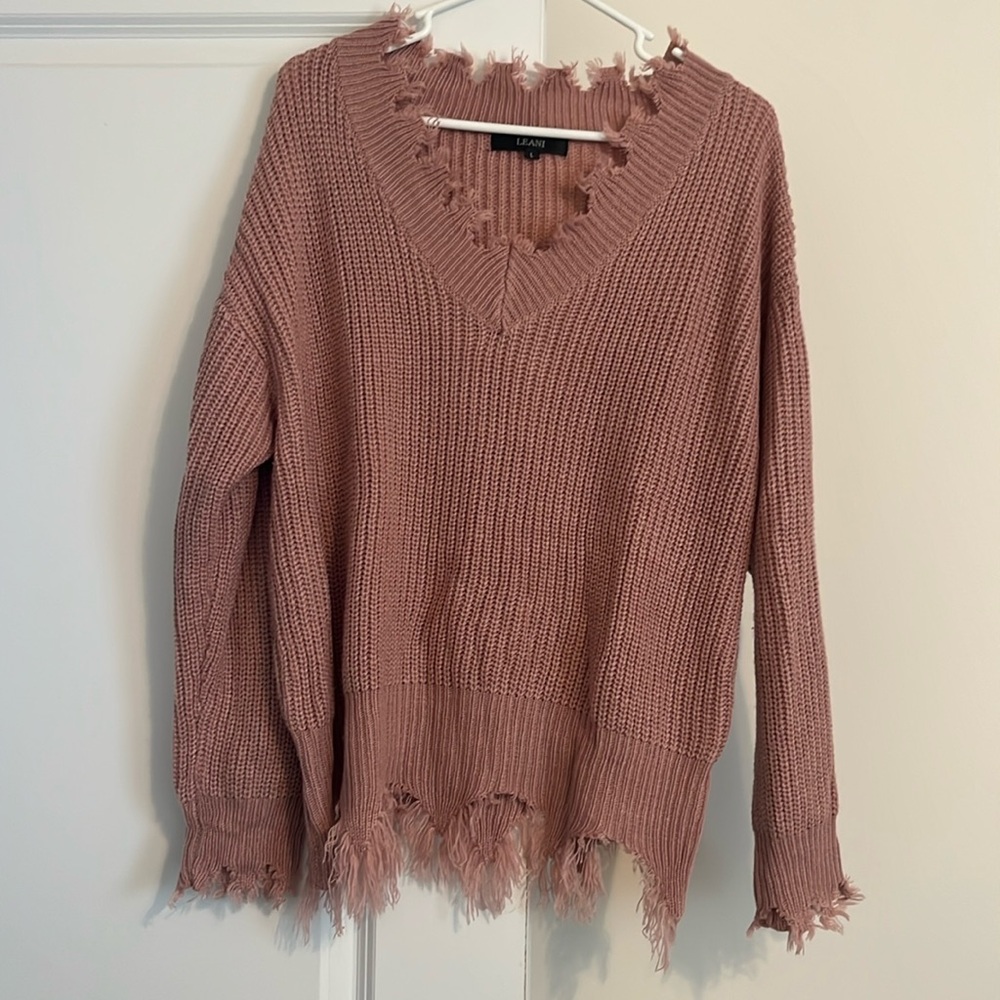 LEAH Distressed V-Neck Chunky Knit Sweater - Dusty Rose